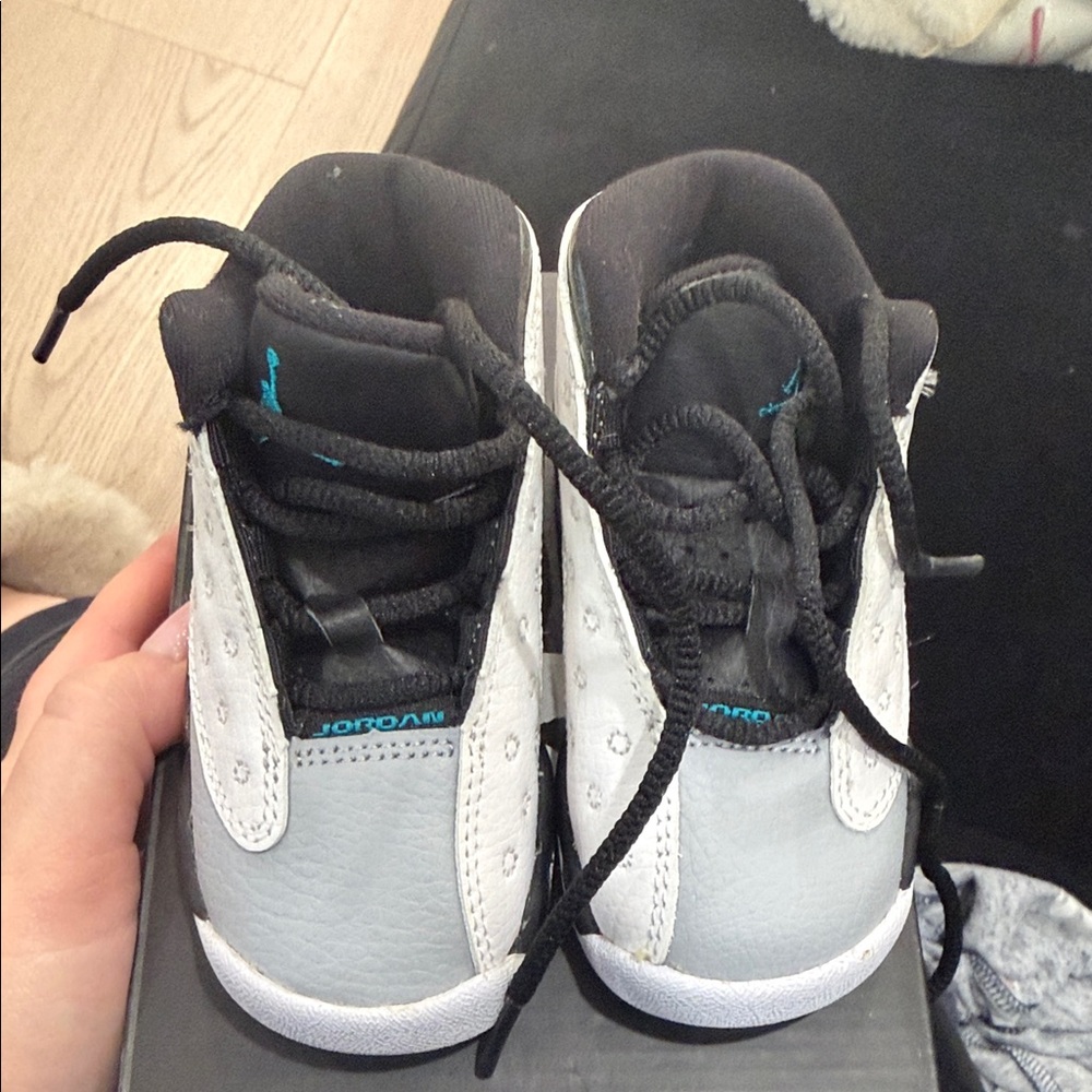 Jordan 13 Retro Sneakers
